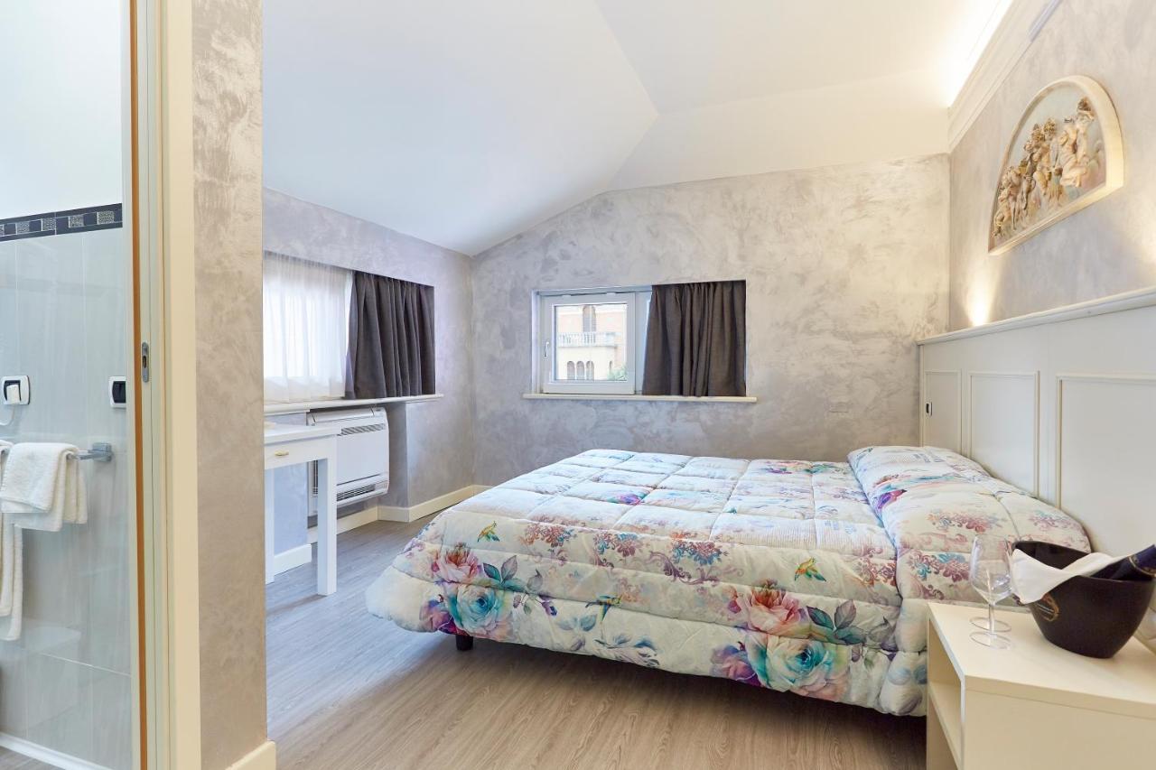 Hotel Villa Lilla Desenzano del Garda Exteriér fotografie