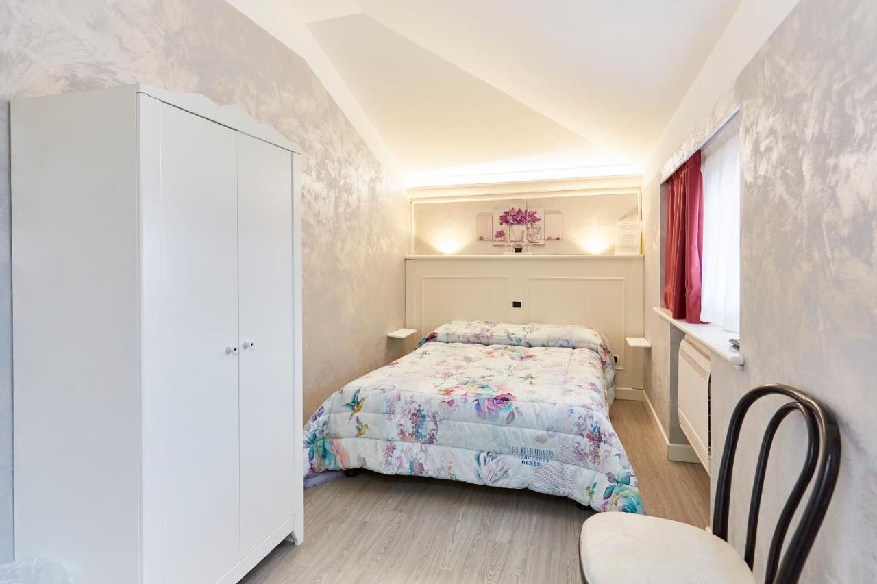 Hotel Villa Lilla Desenzano del Garda Exteriér fotografie
